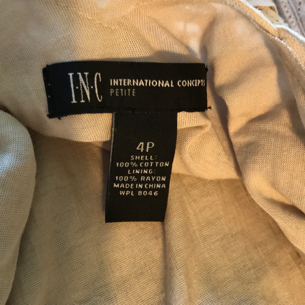 Dress - Picture 7 of 7